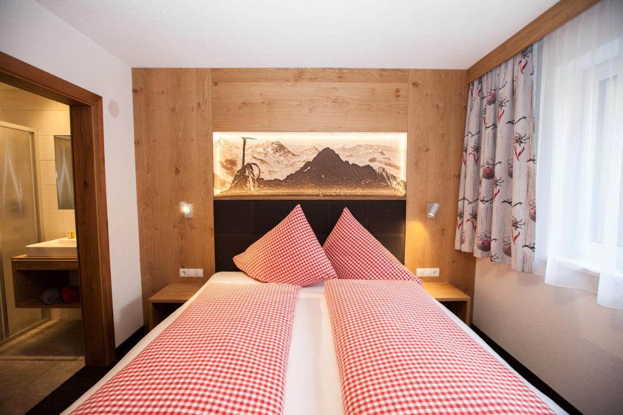 Haus Kuechelspitz Bed and Breakfast Ischgl Eksteriør billede