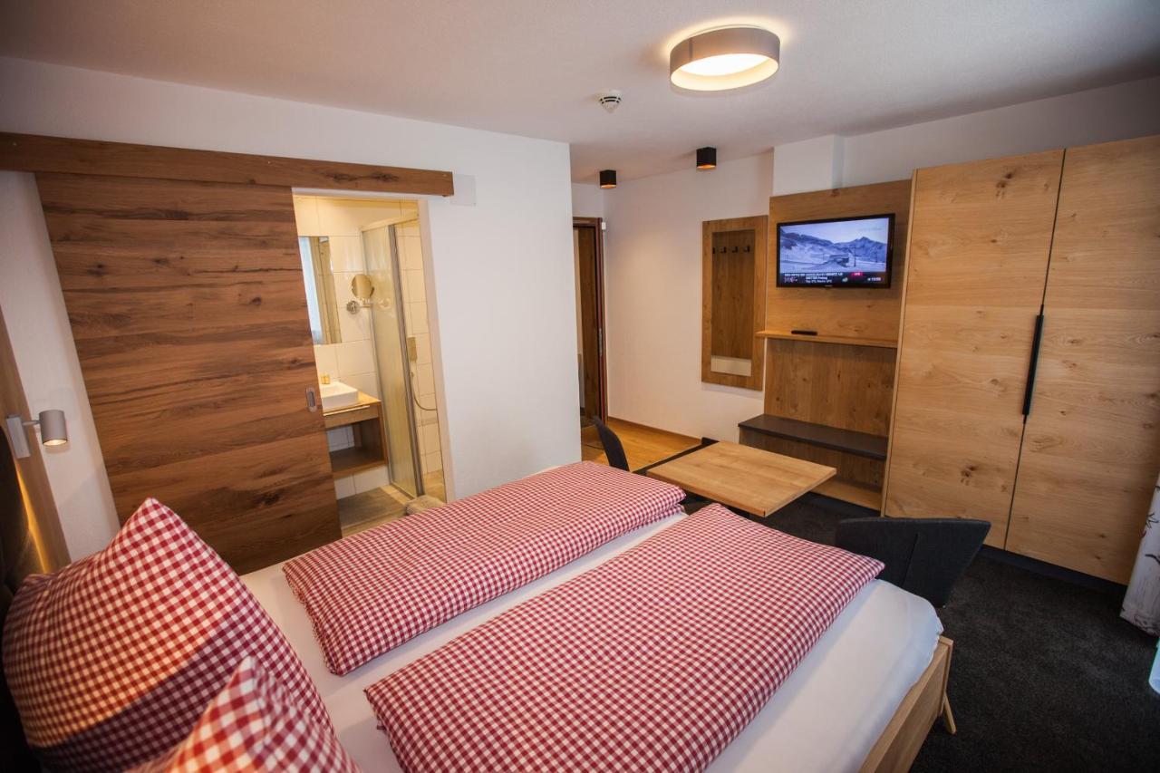 Haus Kuechelspitz Bed and Breakfast Ischgl Eksteriør billede