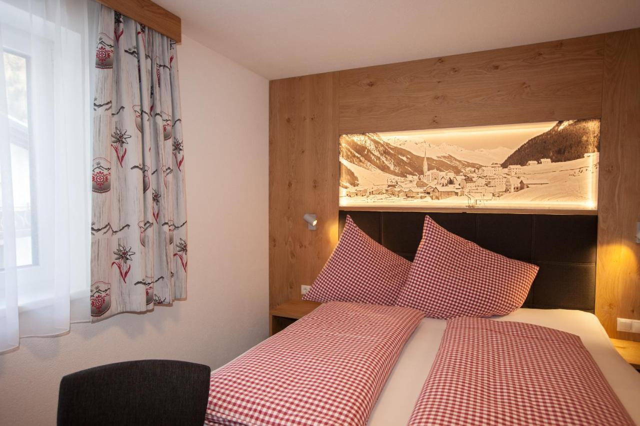 Haus Kuechelspitz Bed and Breakfast Ischgl Eksteriør billede